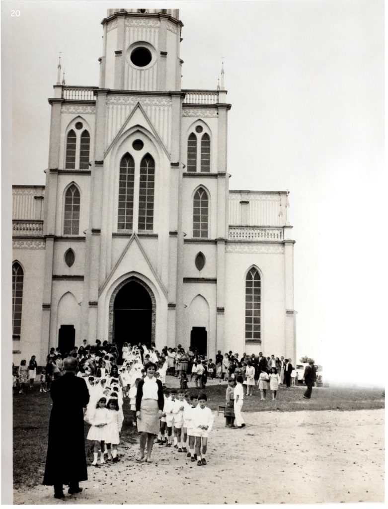 Missa de 1ª Comunhão em 1967.